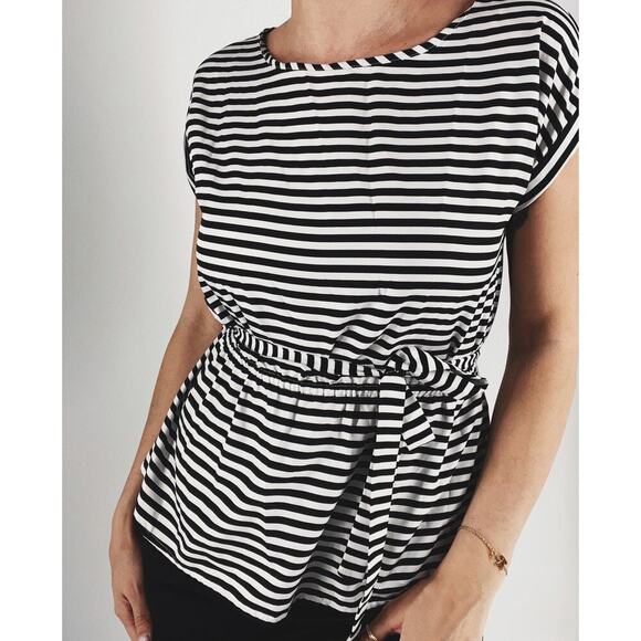 Banana Republic Factory Black and White Short Sleeve Blouse Size XS - Picture 1 of 4